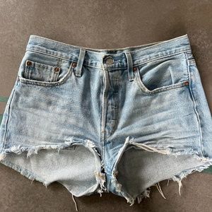 Levi's Cut Off Shorts Size 28